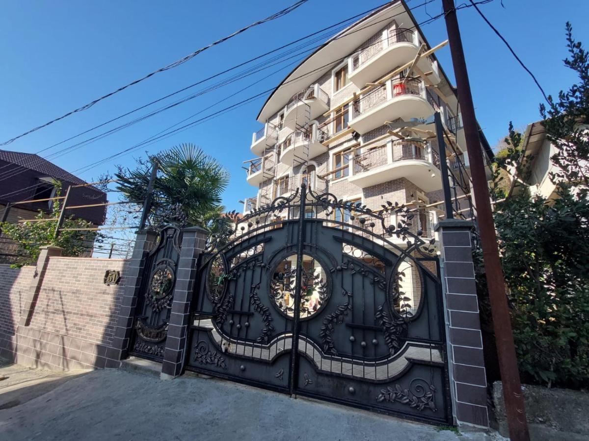 Гостевой Дом София 400 М До Моря Гагра Экстерьер фото