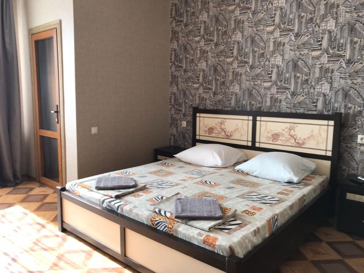 Гостевой Дом София 400 М До Моря Гагра Экстерьер фото